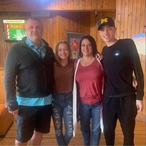 Meet your Posher, Kenda